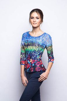 Гипюровая блузка с цветами Marimay