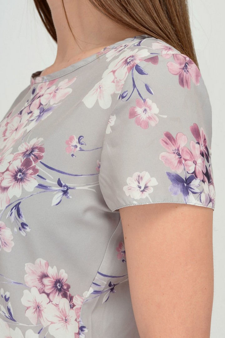 Фото товара 19978, серая блузка с цветами